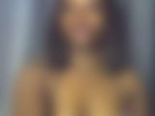 Live cam show with Freakybrula - Messy on CamwithHer