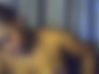 Live cam show with Freakybrula - Messy on Chatstar