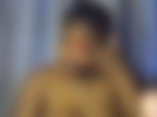 Live cam show with Freakybrula - Black Small Tits on Gym Cam Girls