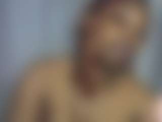 Live cam show with Freakybrula - Black Small Tits on Camming Site