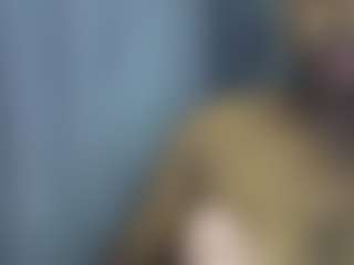 Live cam show with Freakybrula - Messy on fuklive.com