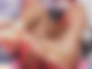 Live cam show with AngelThroat - Ebony on TeamSkeetLive | colombia