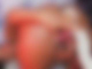 Spettacolo in cam dal vivo con AngelThroat - Ebony Amateur su Camsoda