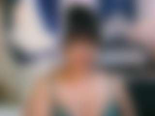 Live cam show with IndiaBlackPanther - Smoke on StripNow