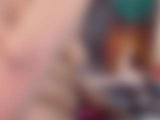 Live cam show with IndiaBlackPanther - Smoking on xfollow cams