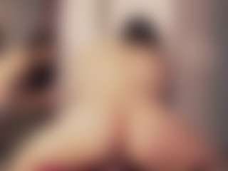 Live cam show with Aliyv - Petite on Lustler
