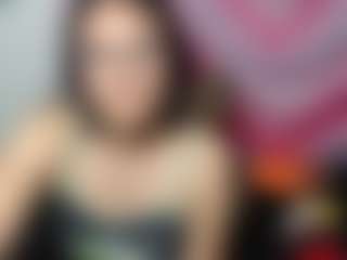 Live cam show with Amaranta - Smoking on Milfs Live