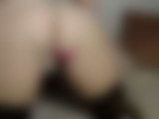 Live cam show with hannavibes - Moaning on camwithhim.com