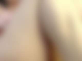 Live cam show with Lei - Petite on Camsoda