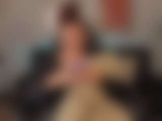 Live cam show with aprilwatsonn - College on Chatstar