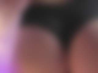 aprilwatsonn's Live Sex Cam Show