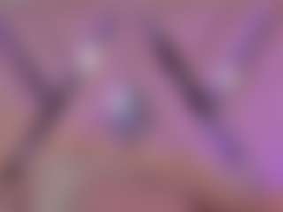 Live cam show with aprilwatsonn - Shaved on Stripli.com