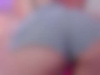 aprilwatsonn's Live Sex Cam Show
