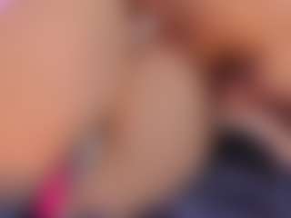 Live cam show with aprilwatsonn - Green Eyes on Stripli.com