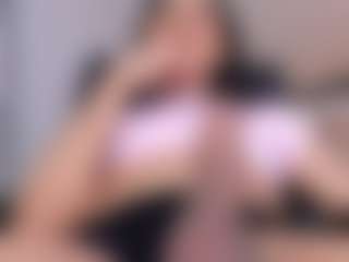 Ari-Ana's Live Sex Cam Show