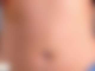 Live cam show with Ari-Ana - Smoking on liverealitysex.com