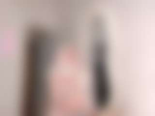 bellaofi24's Live Sex Cam Show