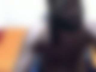 Live cam show with Darkkras - Brown Eyes on StripNow