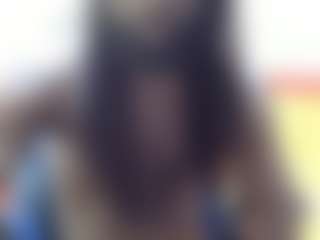 Live cam show with Darkkras - Black Hair on AdultVida.com
