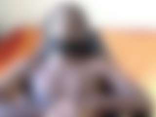 Live cam show with Darkkras - Black Hair on CamwithHer