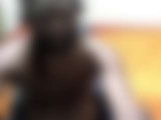 Live cam show with Darkkras - Brown Eyes on Camversity