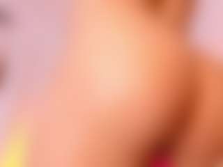 Live cam show with Nicolettebalee - Facial on TottyGirls