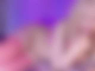 Live cam show with trixiedoll - Tease on Fling VIP Chat