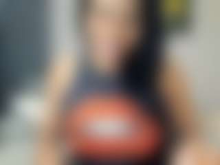 Live cam show with Cindy W - Badbitch on Streamer API