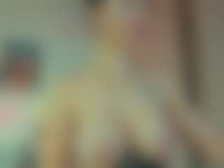 Live cam show with AryaNaughty - Spank on CamwithHer