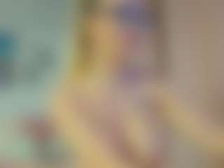 Live cam show with AryaNaughty - Smoking on fapnchat
