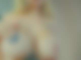 Live cam show with AryaNaughty - Smoking on Streamer API
