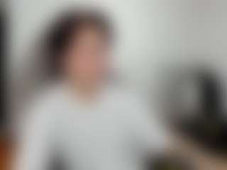 Live cam show with esajukyy - Young Adult on Camiplay Live