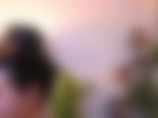 Live cam show with Mia - MILF on crypto-cams