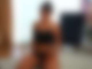 Mia's Live Sex Cam Show