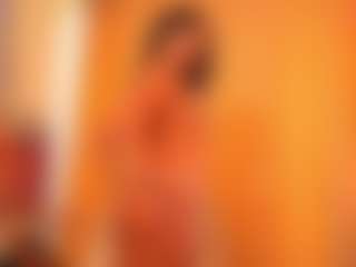 Live cam show with Mia - Fuck on Camsoda