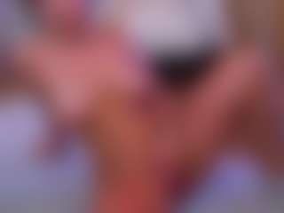 Mia's Live Sex Cam Show