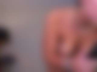 Mia's Live Sex Cam Show