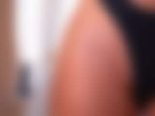 Mia's Live Sex Cam Show