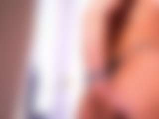 Live cam show with Mia - Sex on slutload