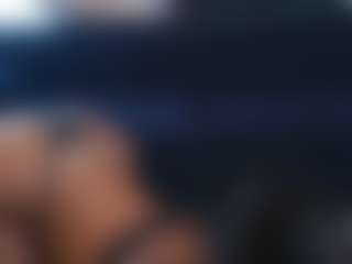 Live cam show with Mia - Facial Piercings on Hubzter Live