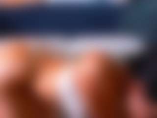 Live cam show with Mia - Fuck on Camsoda