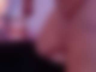 Live cam show with IriisFeitan - Brown Eyes Red Hair on SxyPornLive