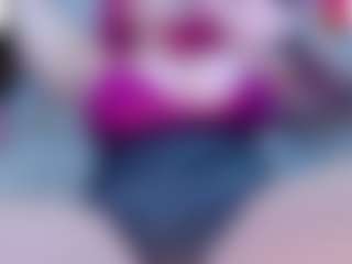 Live cam show with IriisFeitan - Drinking on parknlotfishbdy