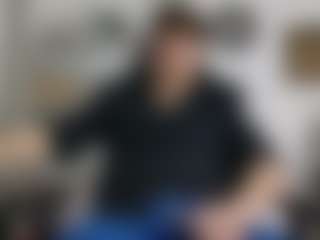 Live cam show with aaronlegend - Caucasian on madthumbs