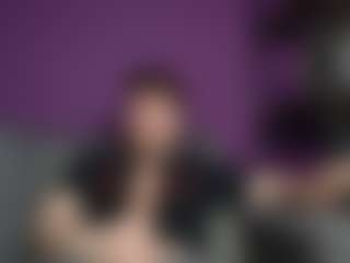 Live cam show with aaronlegend - Caucasian on Milf Play