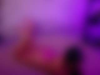 Cupcake-Izzy's Live Sex Cam Show