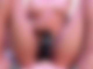Live cam show with Elaine - Athletic Blowjob on Strip Flash - Live Sex Shows