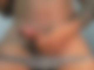 Yoximanuelmartz's Live Sex Cam Show