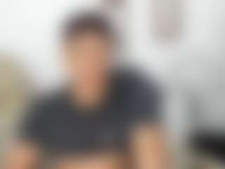 Yoximanuelmartz's Live Sex Cam Show