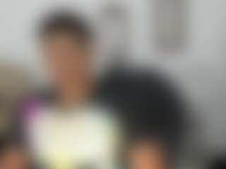 Yoximanuelmartz's Live Sex Cam Show